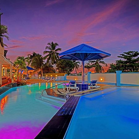 The Atrium Beach Resort And Spa, Ascend Hotel Collection Simpson Bay Exterior photo
