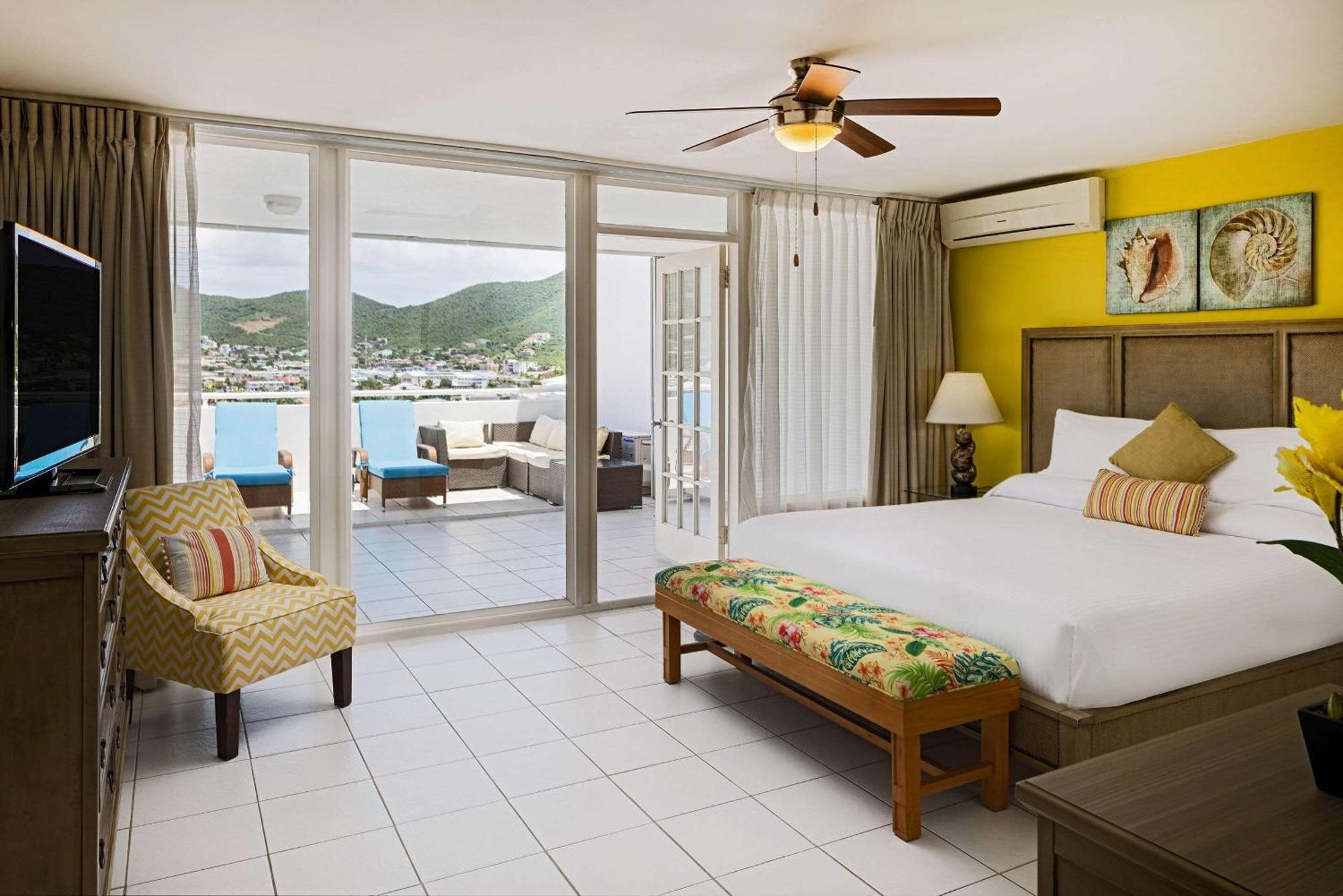 The Atrium Beach Resort And Spa, Ascend Hotel Collection Simpson Bay Exterior photo